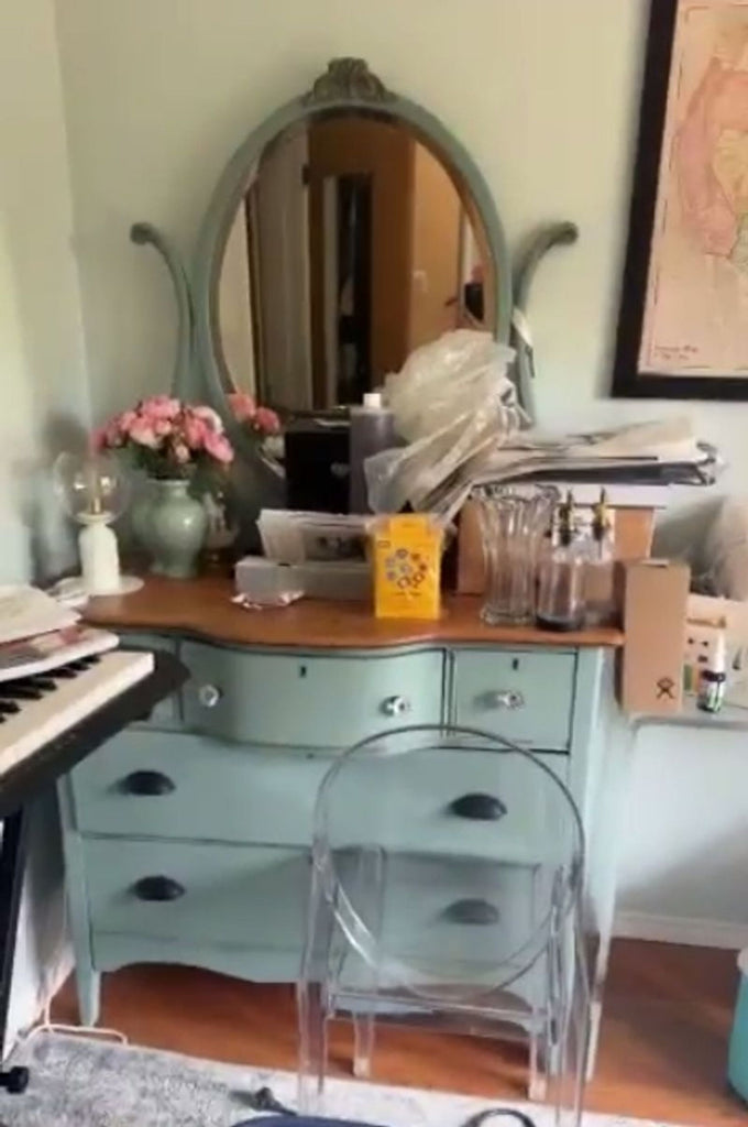 Certainly! However, it seems the image or item description didn't come through. Could you please provide the necessary details or a description of the images? This will help me craft accurate and effective alt texts for your dresser images.