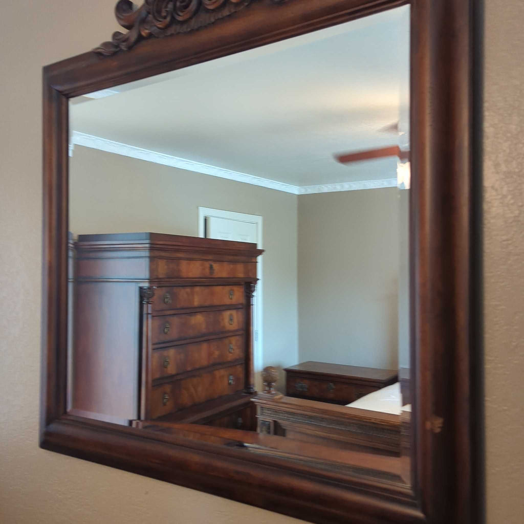 Certainly! However, it appears that you haven't provided the images or a full description for the item. Without seeing the images or knowing the unique characteristics of the mirror in question, I can only offer general examples. Please upload the images or provide the detailed description for more accurate and tailored alt texts.