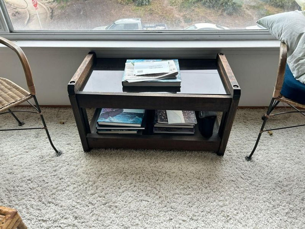 Certainly! However, it appears that the images or their descriptions were not included in your message. Could you please provide the images or a detailed description of them? This will allow me to craft accurate and relevant alt texts for the coffee table.