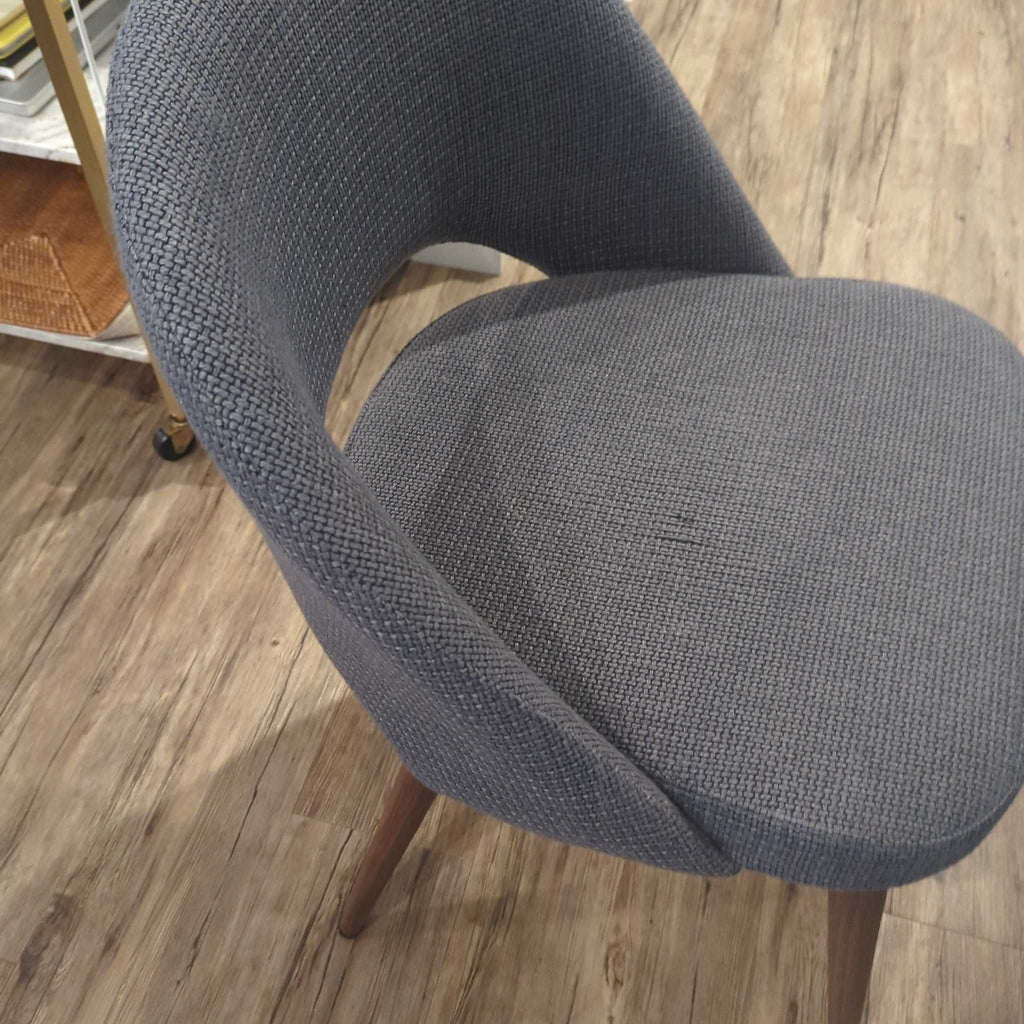 1071093