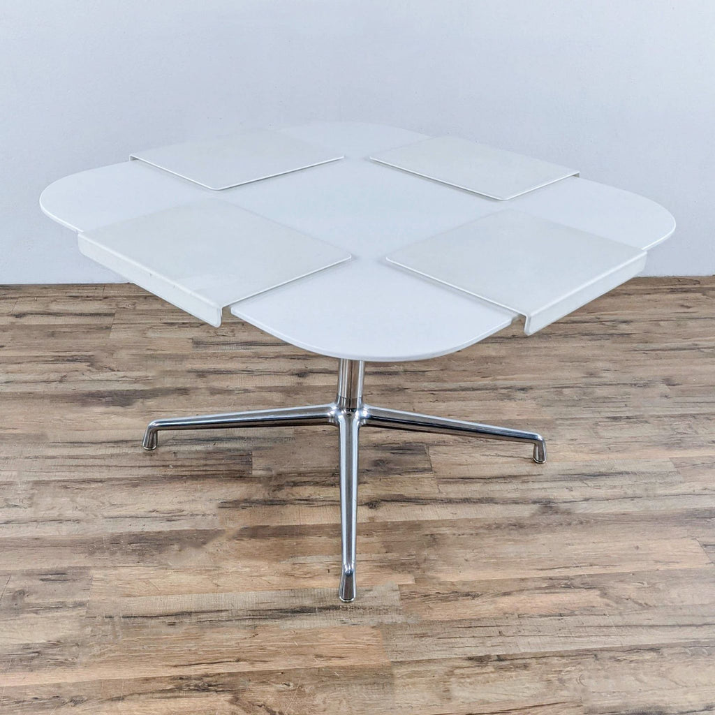 Expandable Conference Table