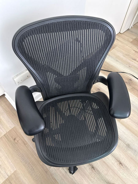 1069985