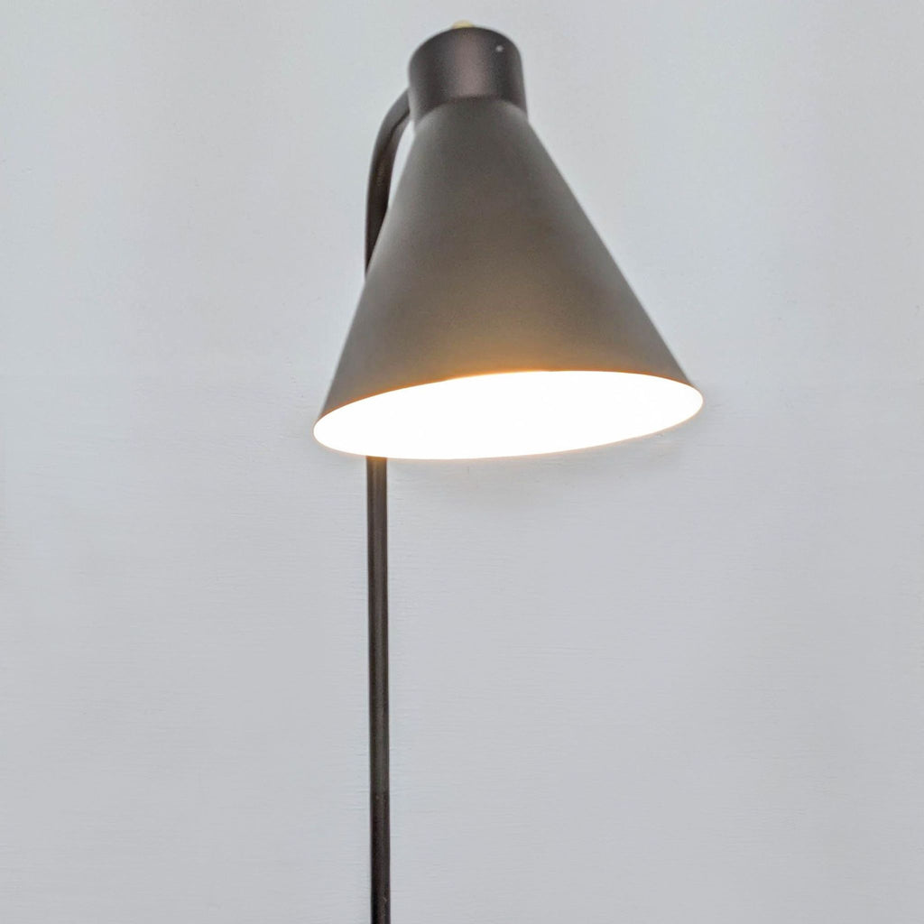 Mid Century Style Articulating Desk Lamp