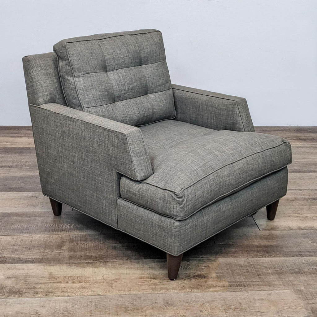 Contemporary Tufted Lounge Chair